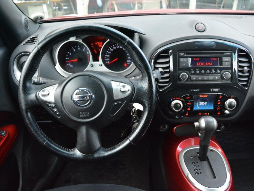 Nissan Juke 2012 торпеда