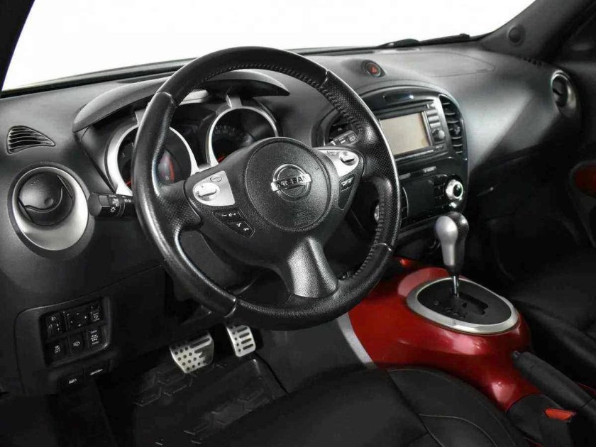 Ниссан Жук 2014 фото салона