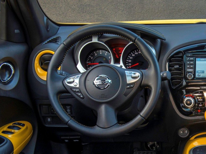 Nissan Juke Торпедо