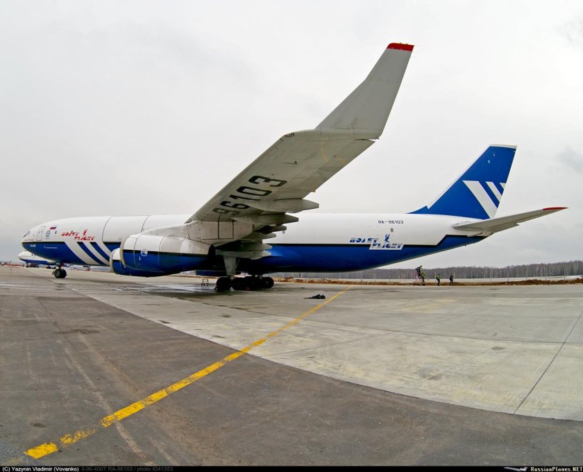Ил-96-400м