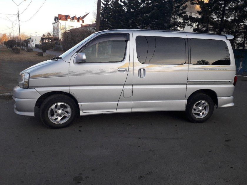 Тойота Хайс 2001