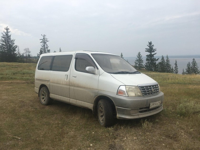 Toyota Grand Hiace 3.4 2000
