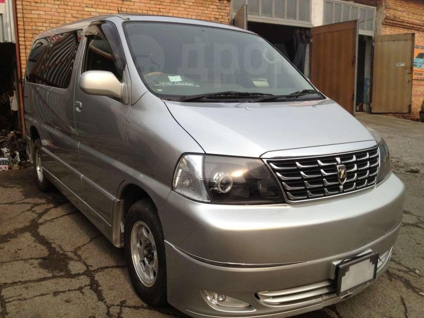 Toyota Grand Hiace 4wd