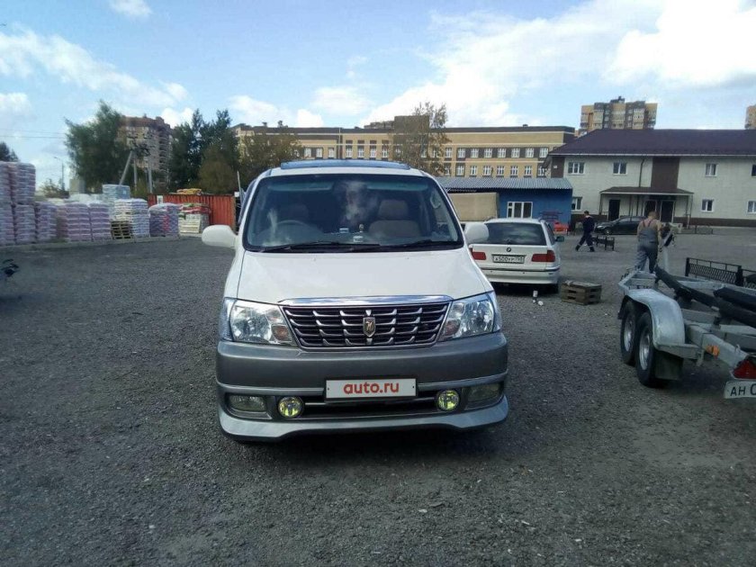Тойота Гранд Хайс 2002