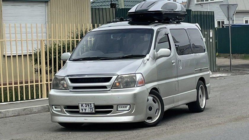 Toyota Grand Hiace 3.4