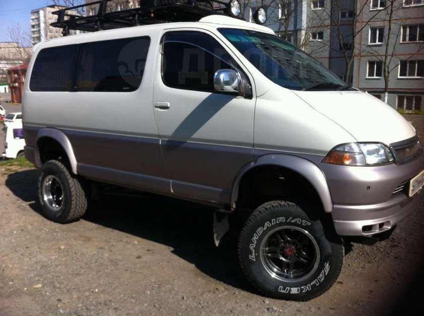 Тойота Хайс 4вд
