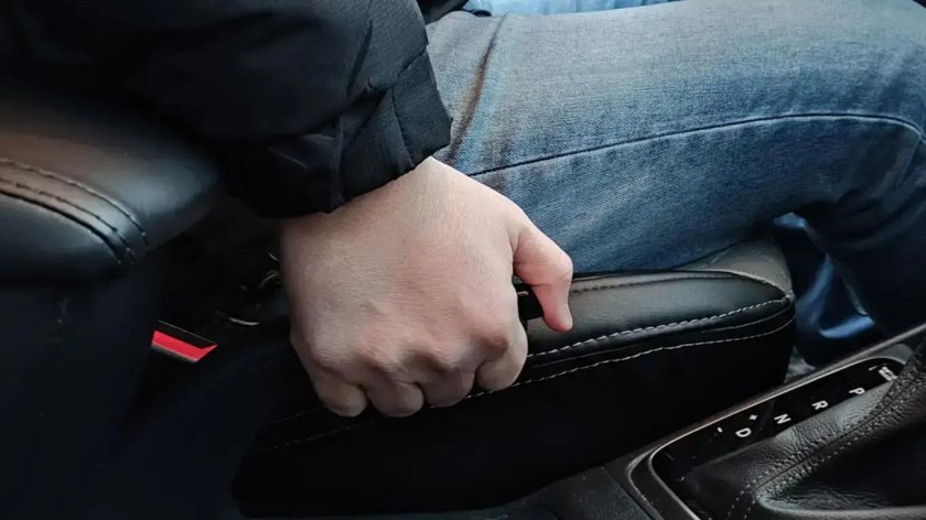 Ручник на автомате