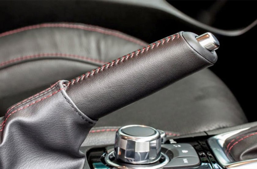 Ручник на автомате