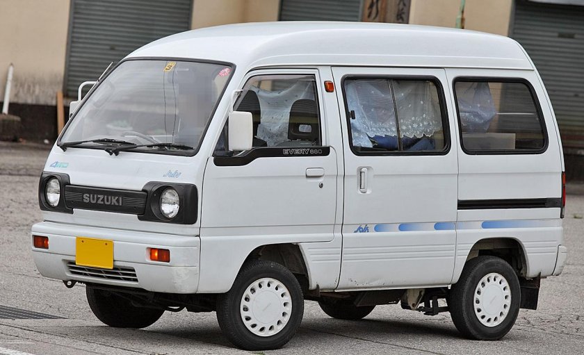 Suzuki every 1990