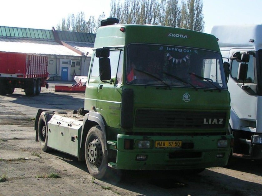 Седельный тягач ЛИАЗ 110