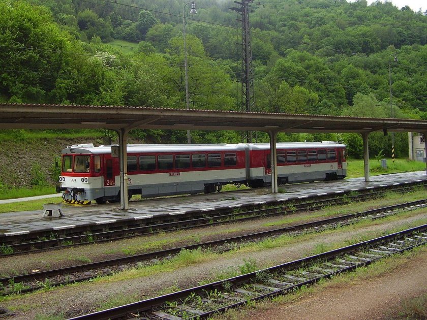 Купе вагон в поезде фото