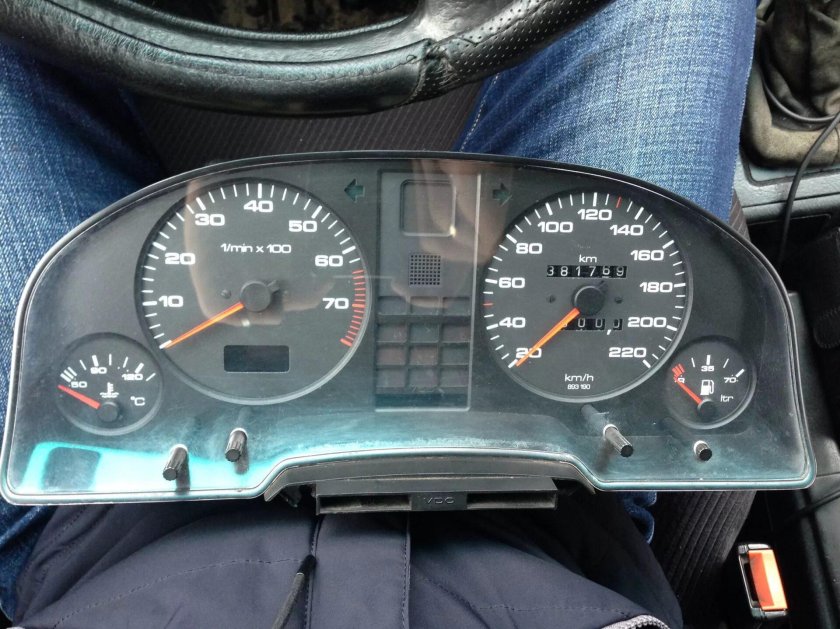 Приборная панель ауди 80 б 3