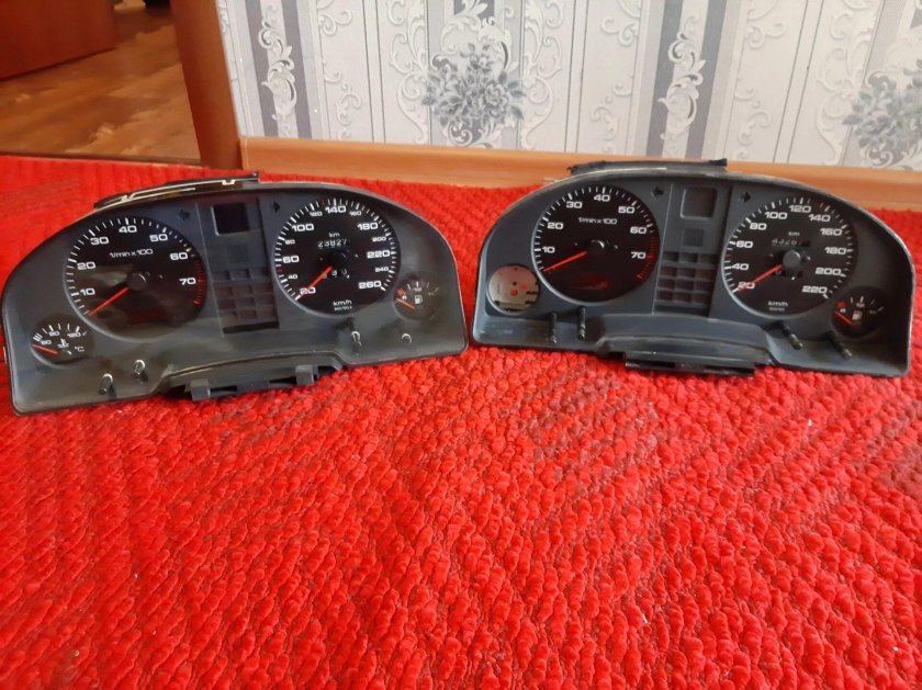 Щиток приборов Ауди 80