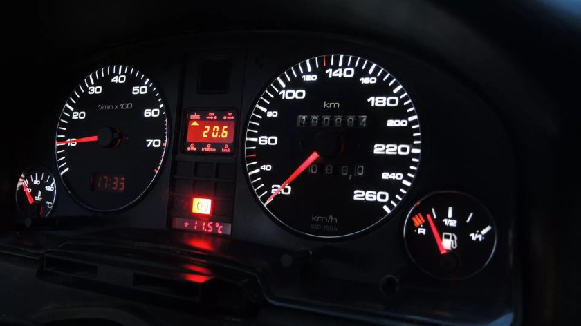 Приборная панель ауди 80 б 3