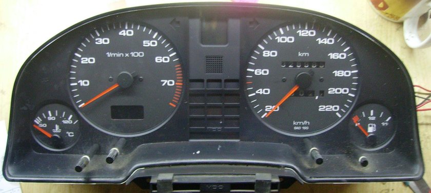 Приборная панель ауди 80 б 4