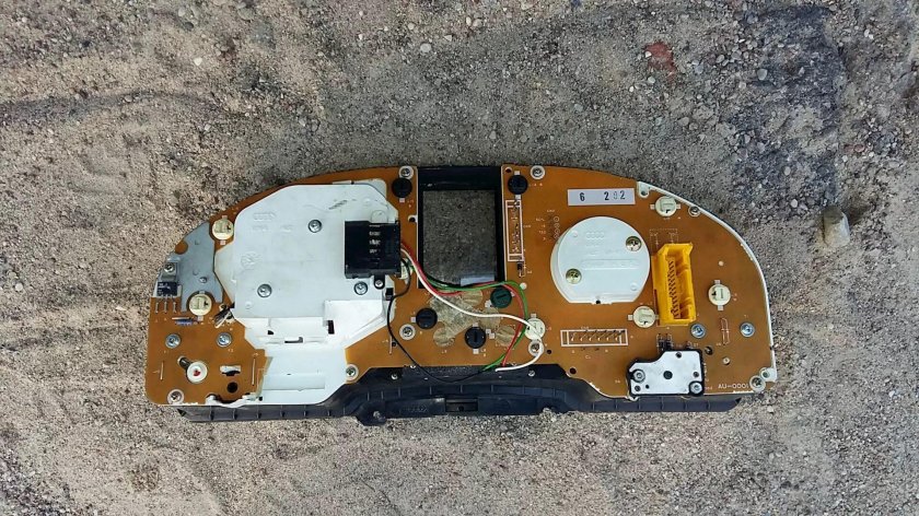 Приборная панель Ауди 80