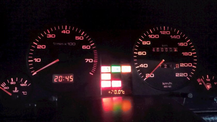 Лампочки на панели приборов Ауди 80 б3