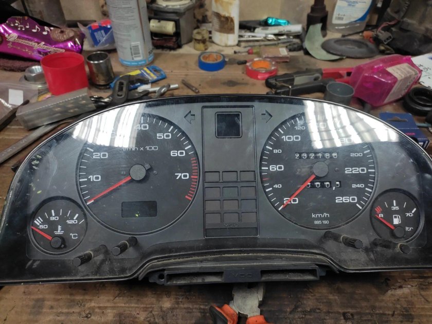 Ауди 80 спидометр