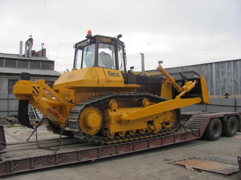 Бульдозер ДСТ-Урал d12