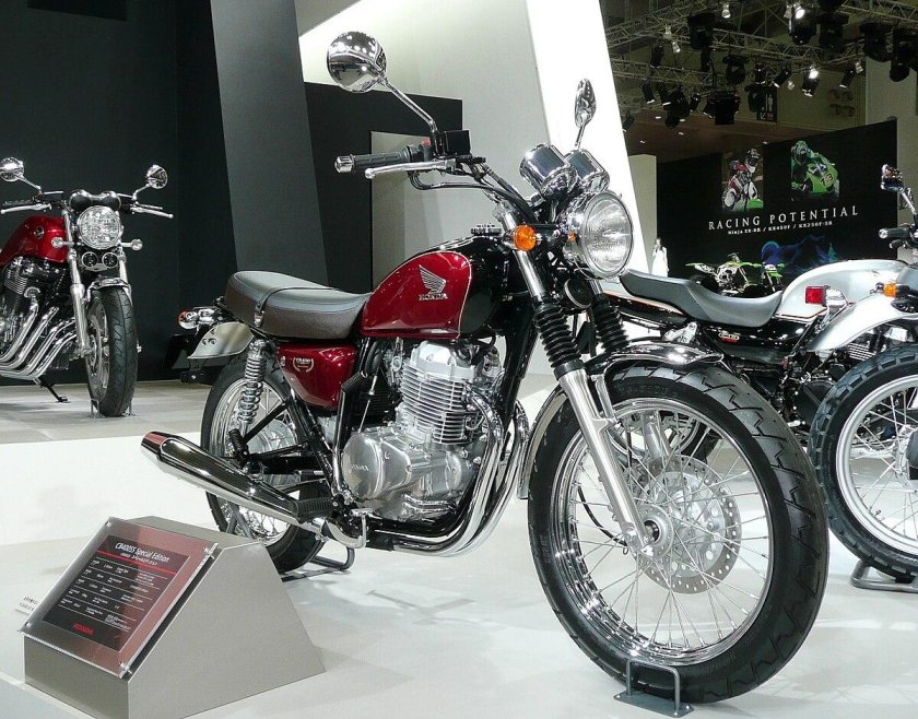 Мотоцикл Honda 400 SS