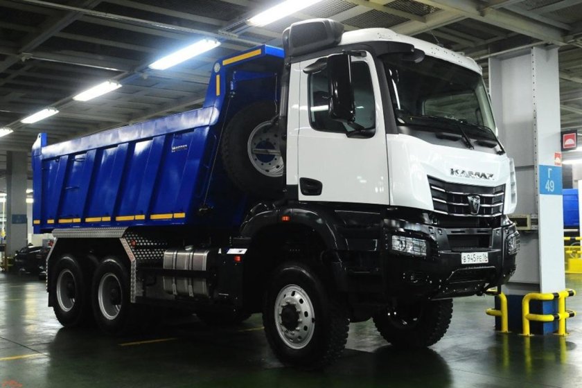 Новый камаз самосвал