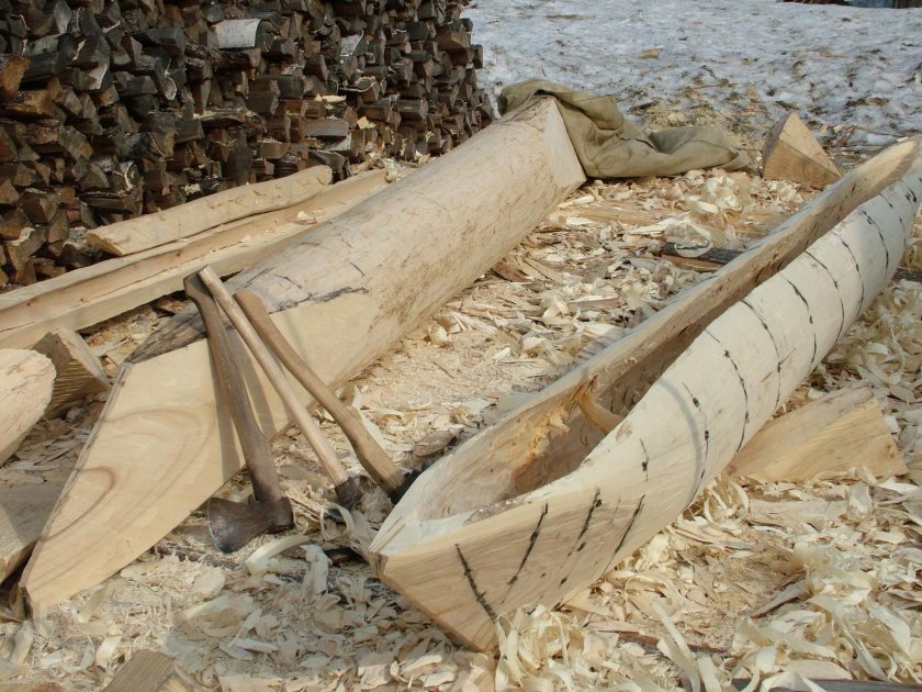 Лодка долбленка манси