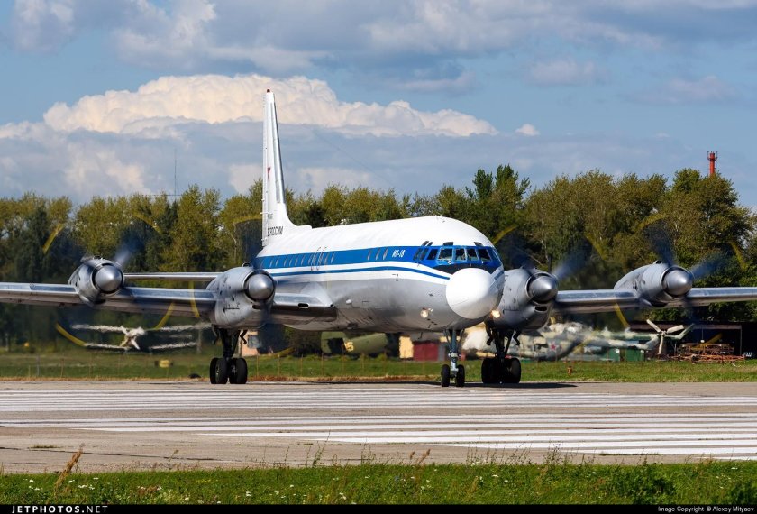 Ильюшин ил-18