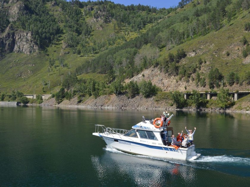 Листвянка Байкал