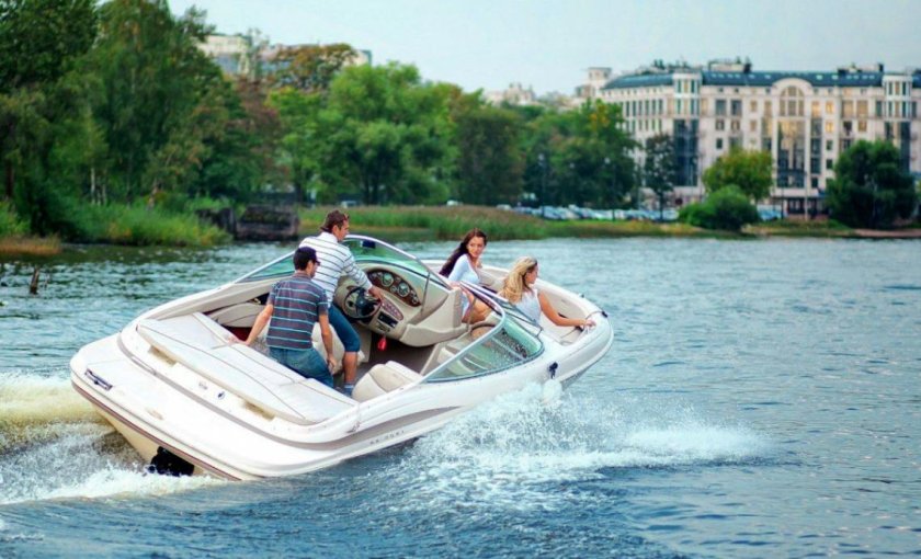 Катер "Maxum 190"