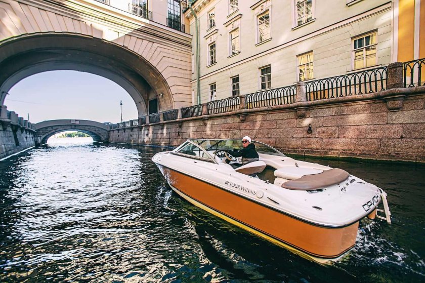 Питер прогулка на катере