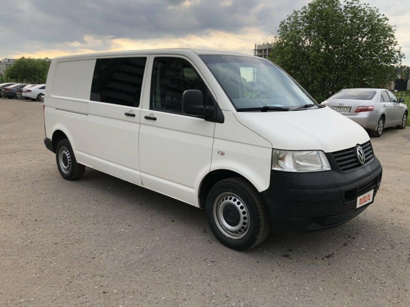 Фольксваген Транспортер т5 2008