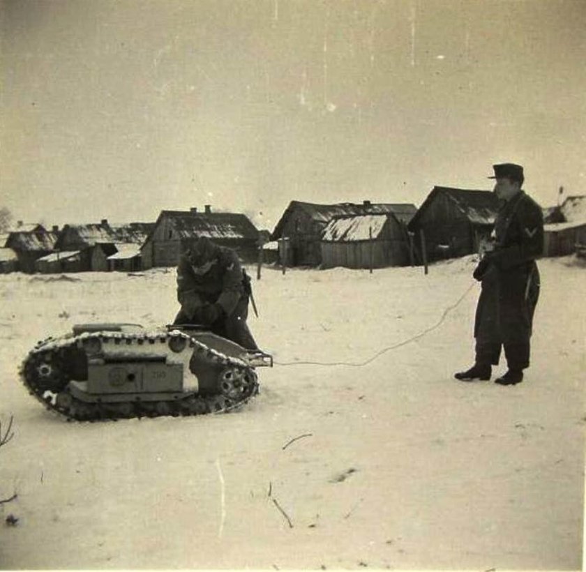 Танкетка Голиаф Германия