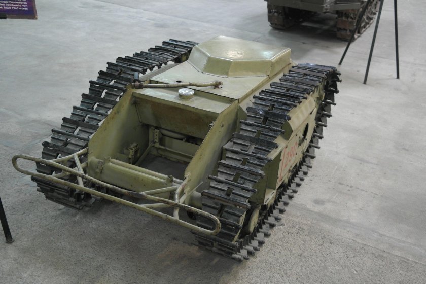 Голиаф танкетка