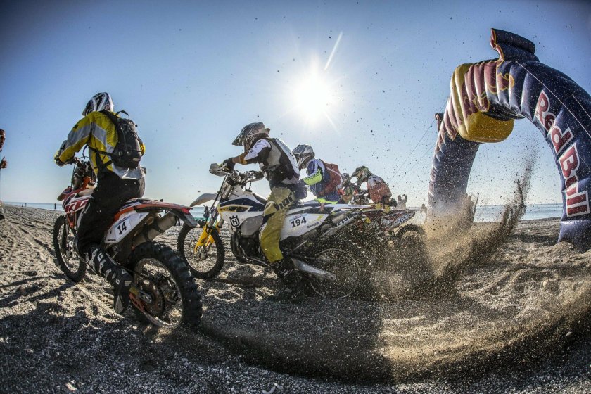 Ред Булл эндуро гонка