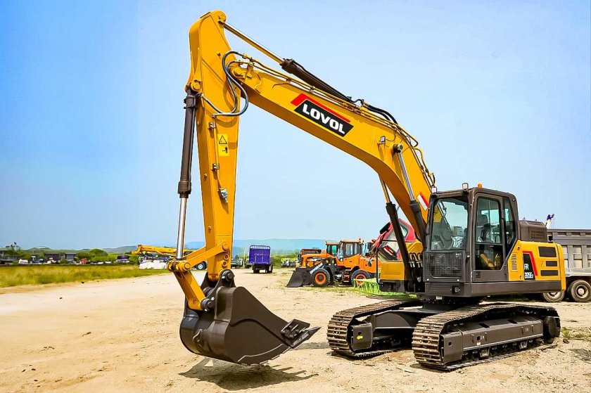 Гусеничные экскаваторы