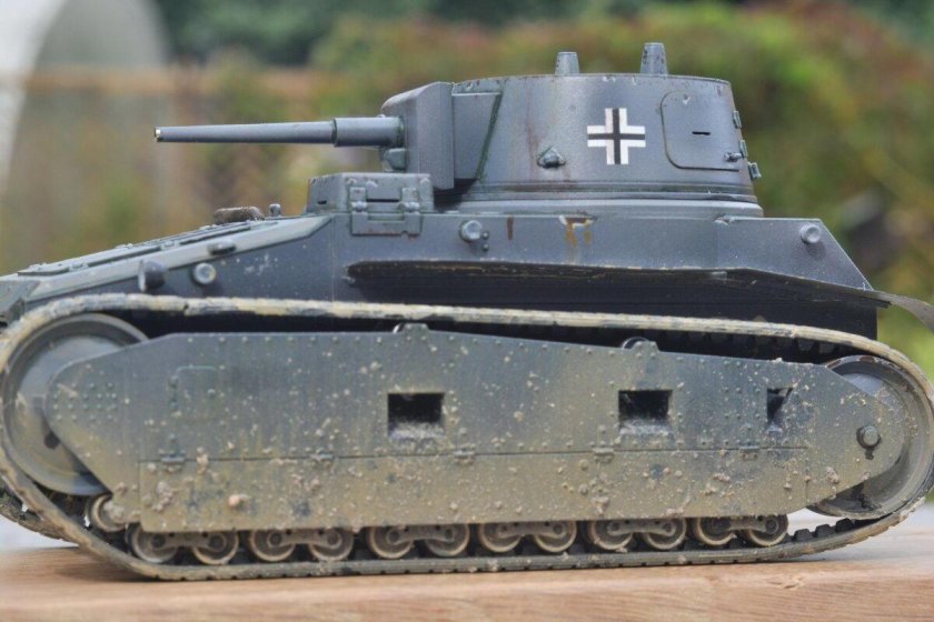 Leichttraktor 1/35 ICM