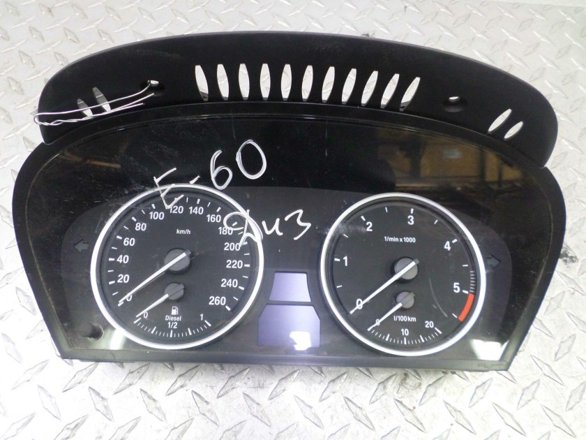 Приборная панель BMW e60