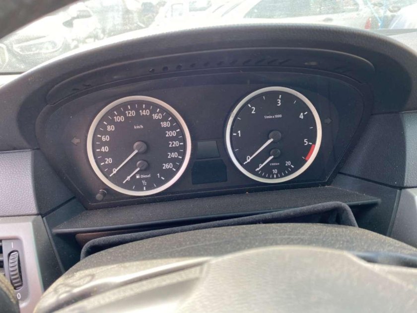 E60 приборная панель