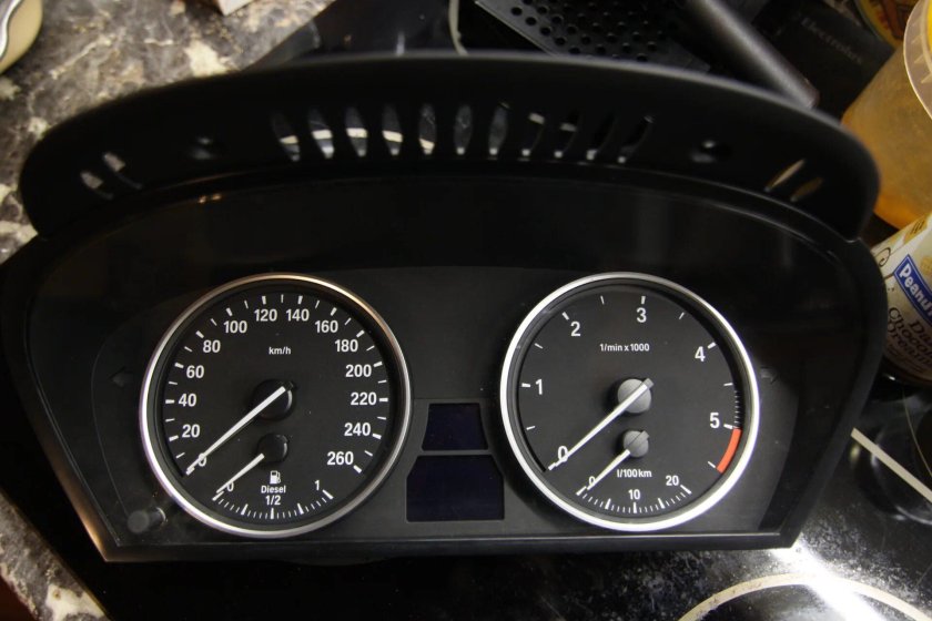 Приборная панель е63