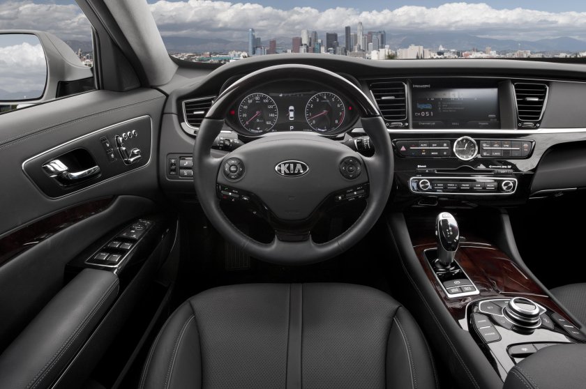 Kia k8 Interior