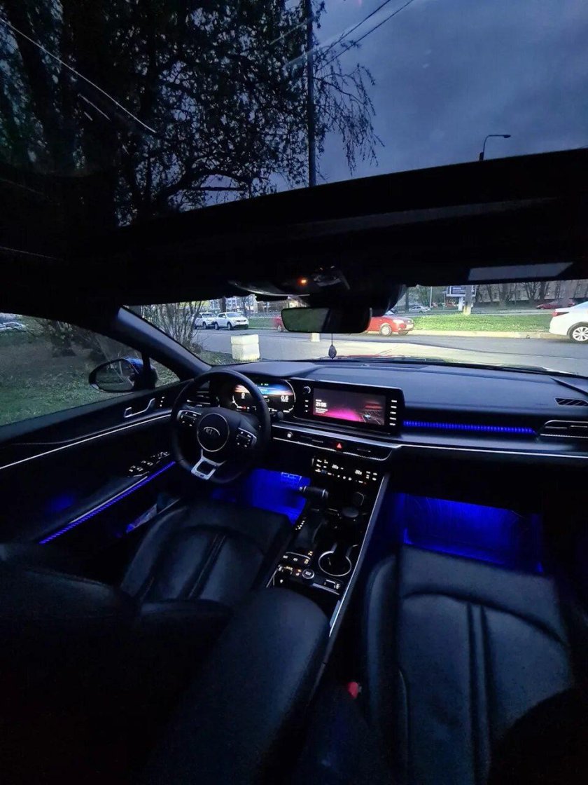 Kia k5 салон ночью