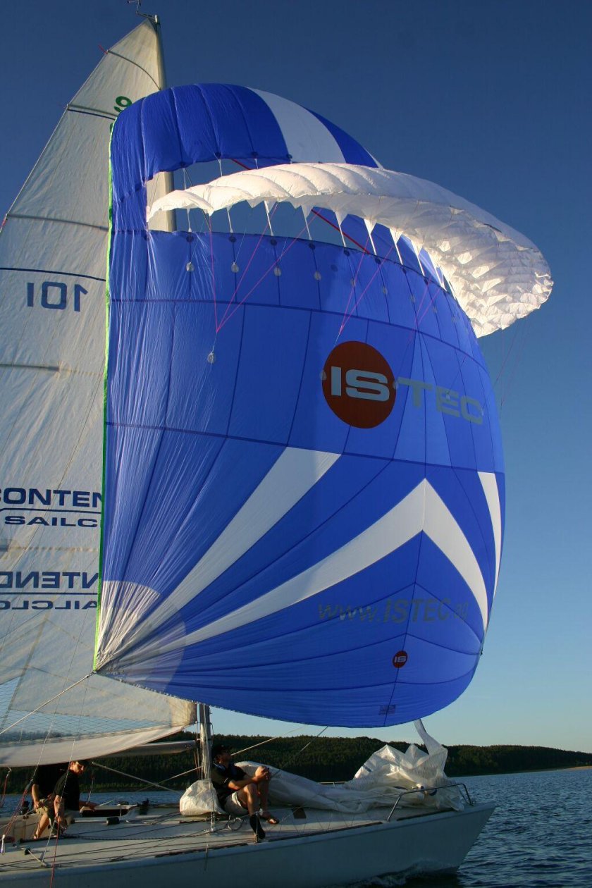 Спинакер гик