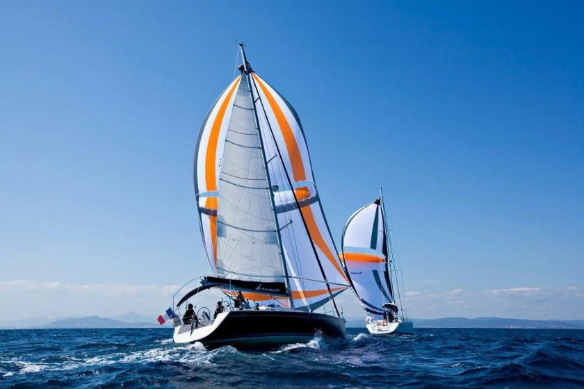 Генакер Парус