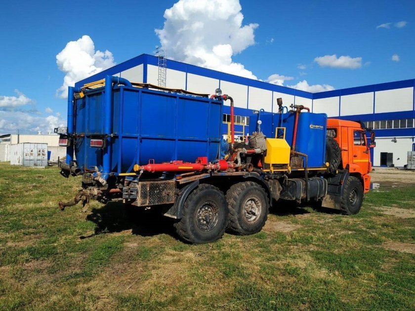 Цементировочный агрегат ца 320