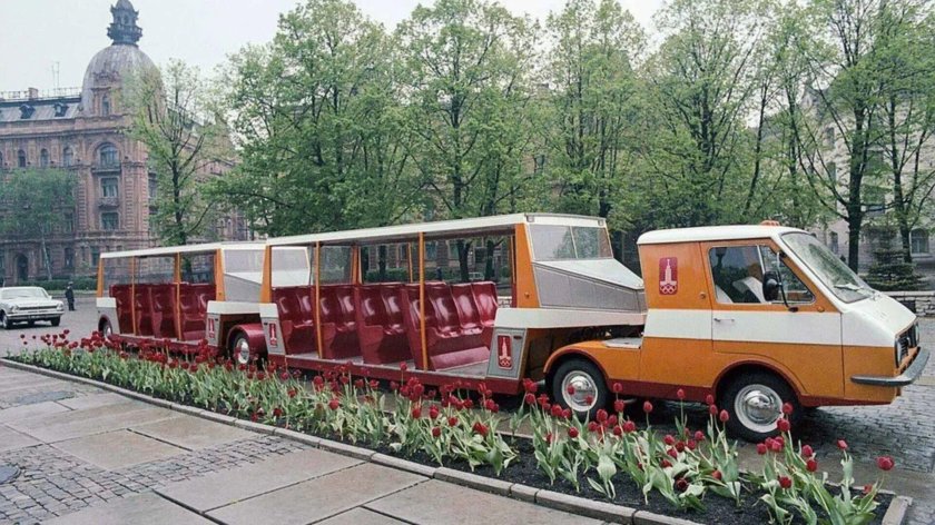 Тягач РАФ 3407