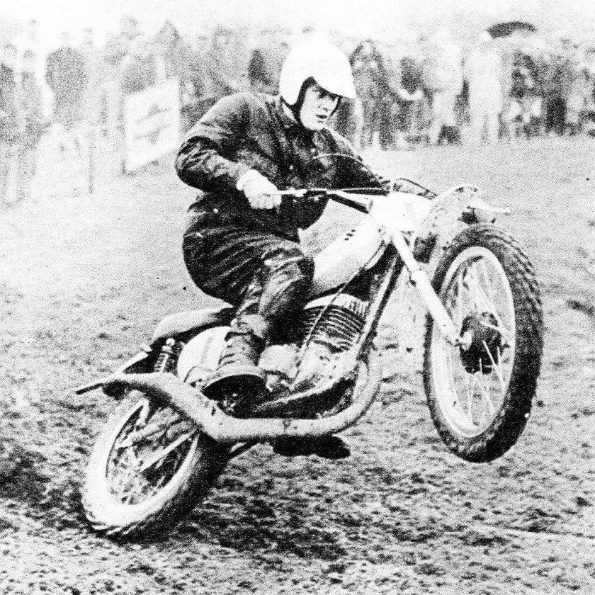 Сузуки кросс 1970