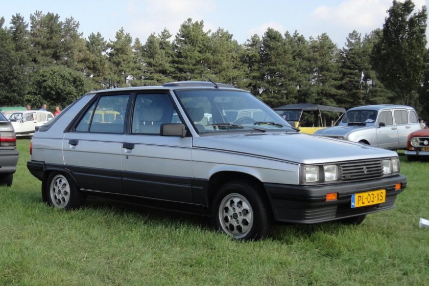 Renault 11 electronic