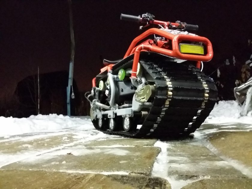 Гусеничный вездеход Быстросъёб
