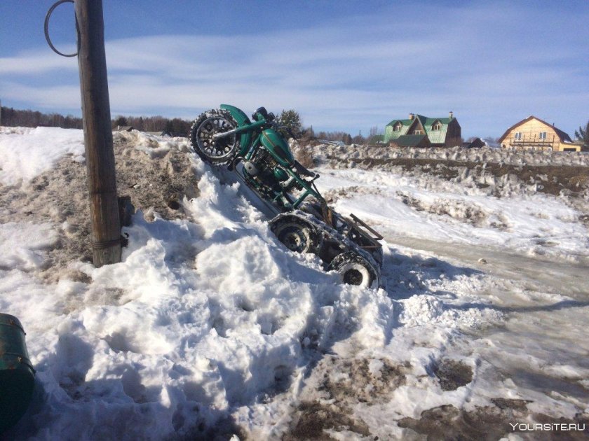 Урал гусеничный вездеход