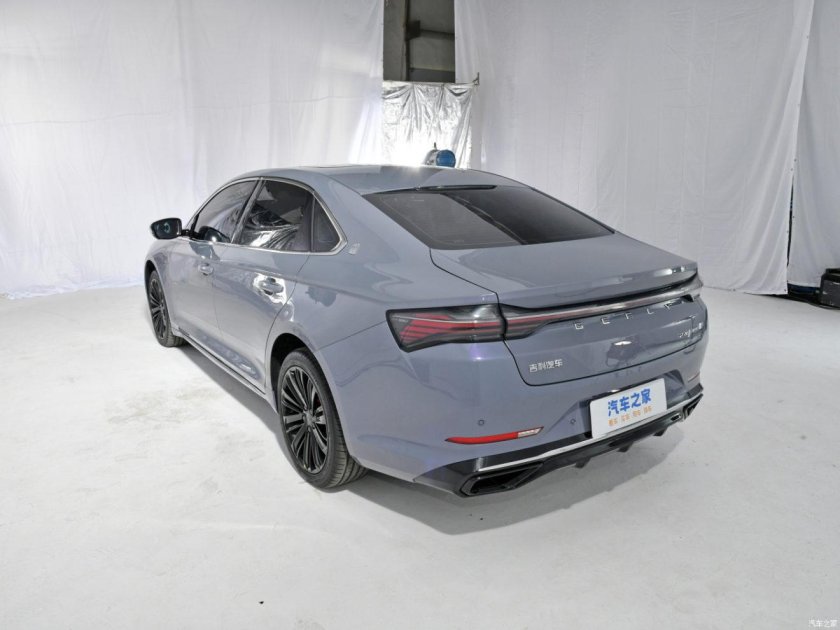 Geely Preface l 2024